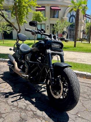 HARLEY-DAVIDSON SOFTAIL FAT BOB 114 